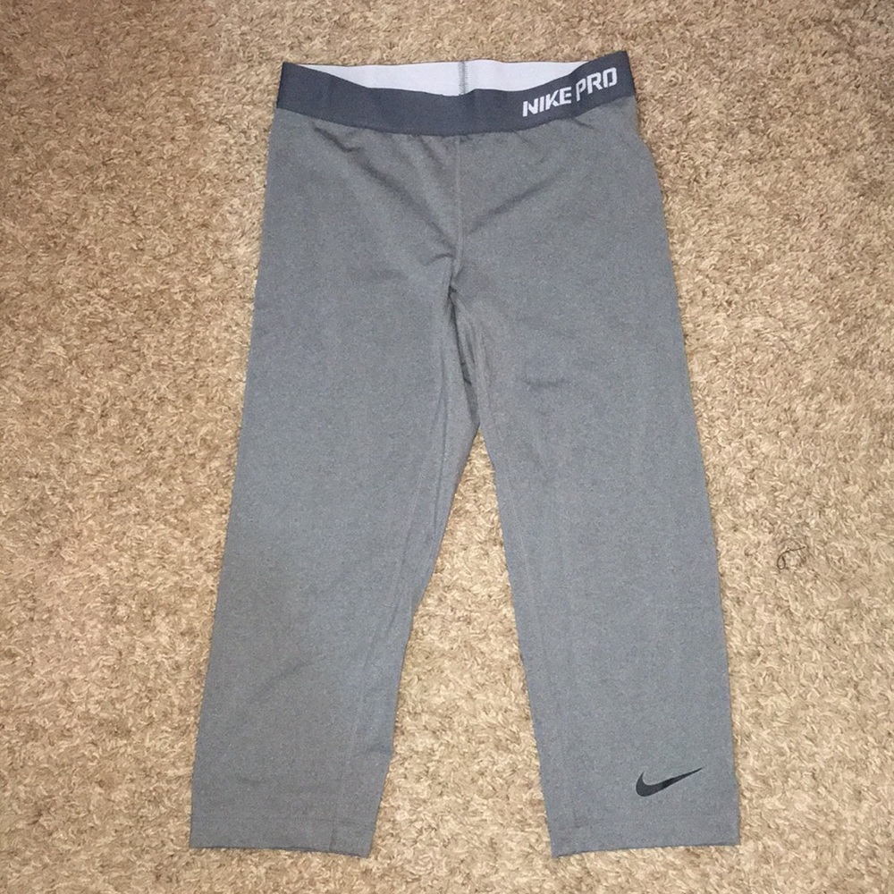 Nike Pro Crop Leggings